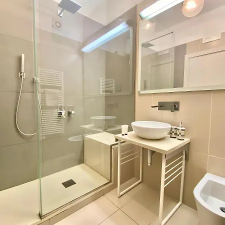Habitual Apartment *